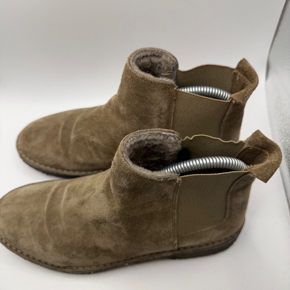 Vince Henderson Biege Suede Western Shearling Lined Chelsea Boots Womens 7.5 US - Picture 2 of 7
